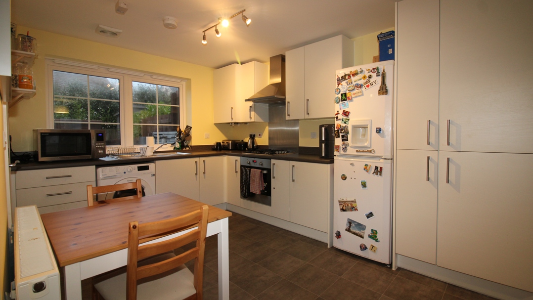 Kitchen Area L 1